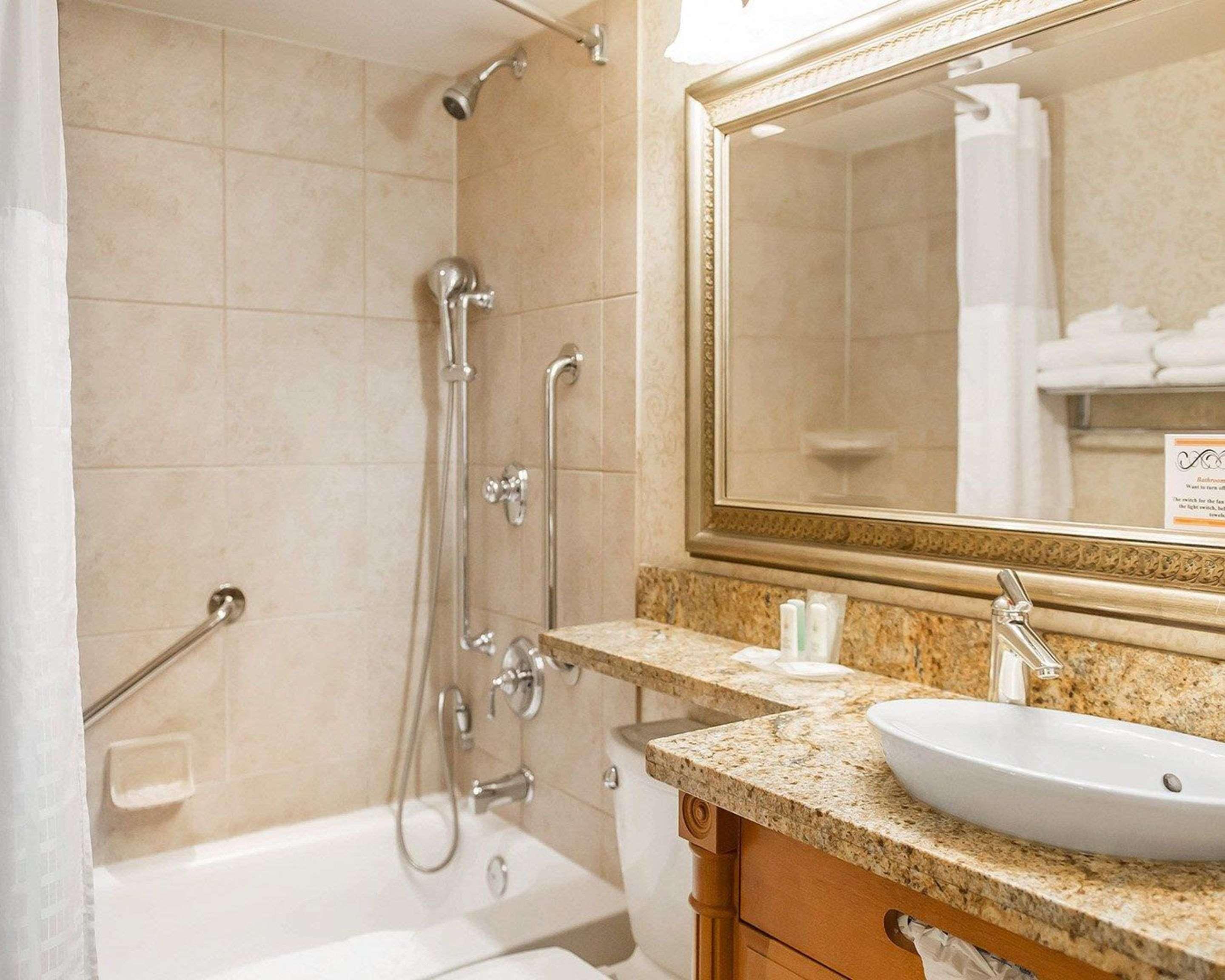 Comfort Inn Brockville Eksteriør billede
